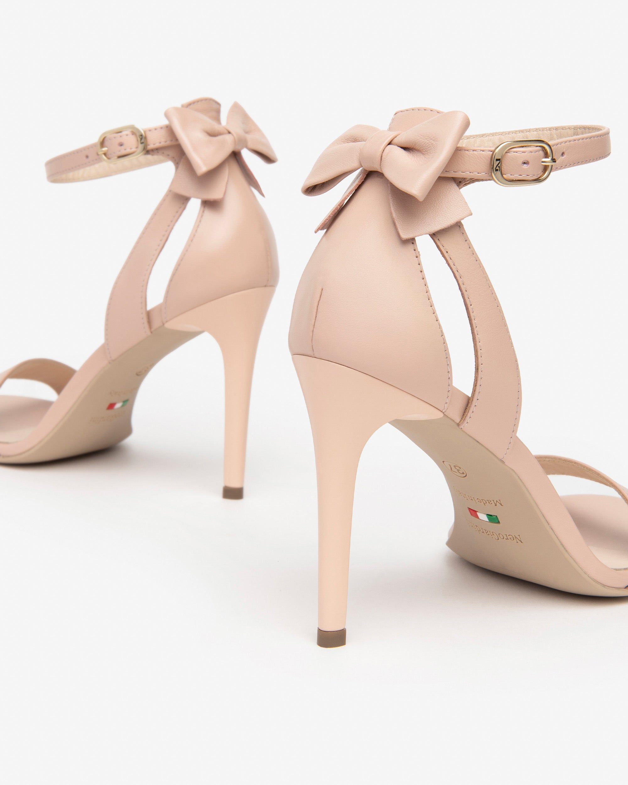  Damen-Ledersandalen