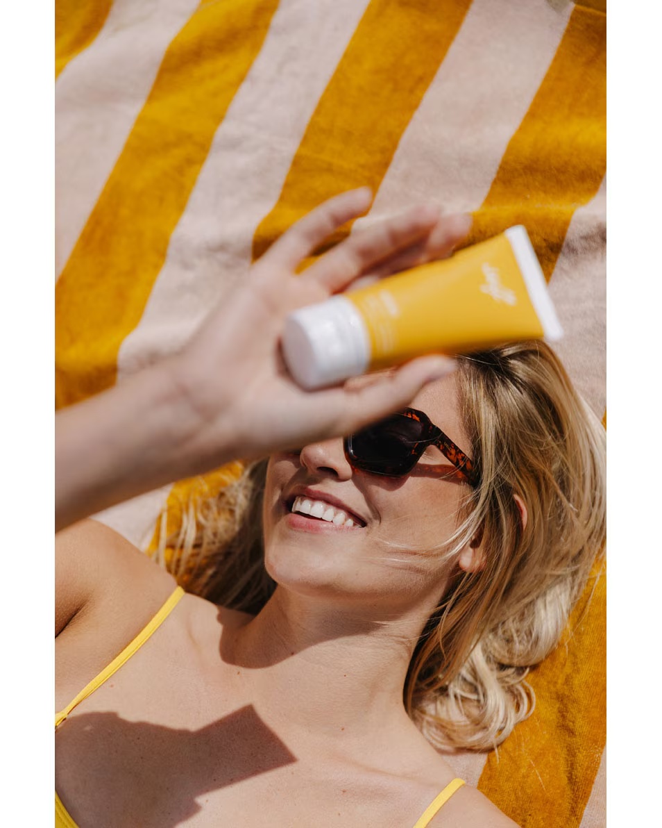 SELF Αντηλιακό SPF30 Αντηλιακό σώματος & προσώπου - γρήγορης απορρόφησης