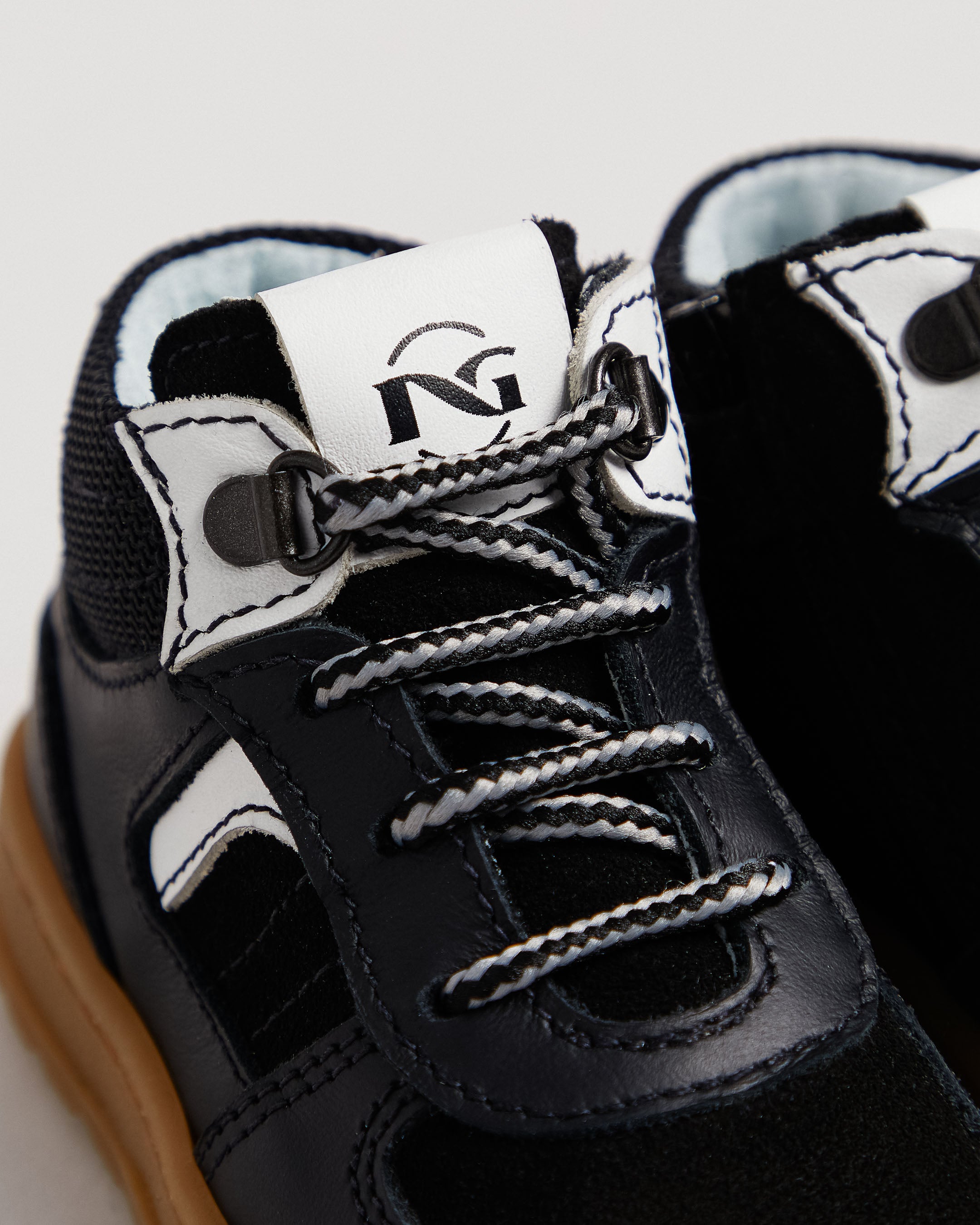 Junior-Stiefeletten aus Leder und Canvas für Kinder