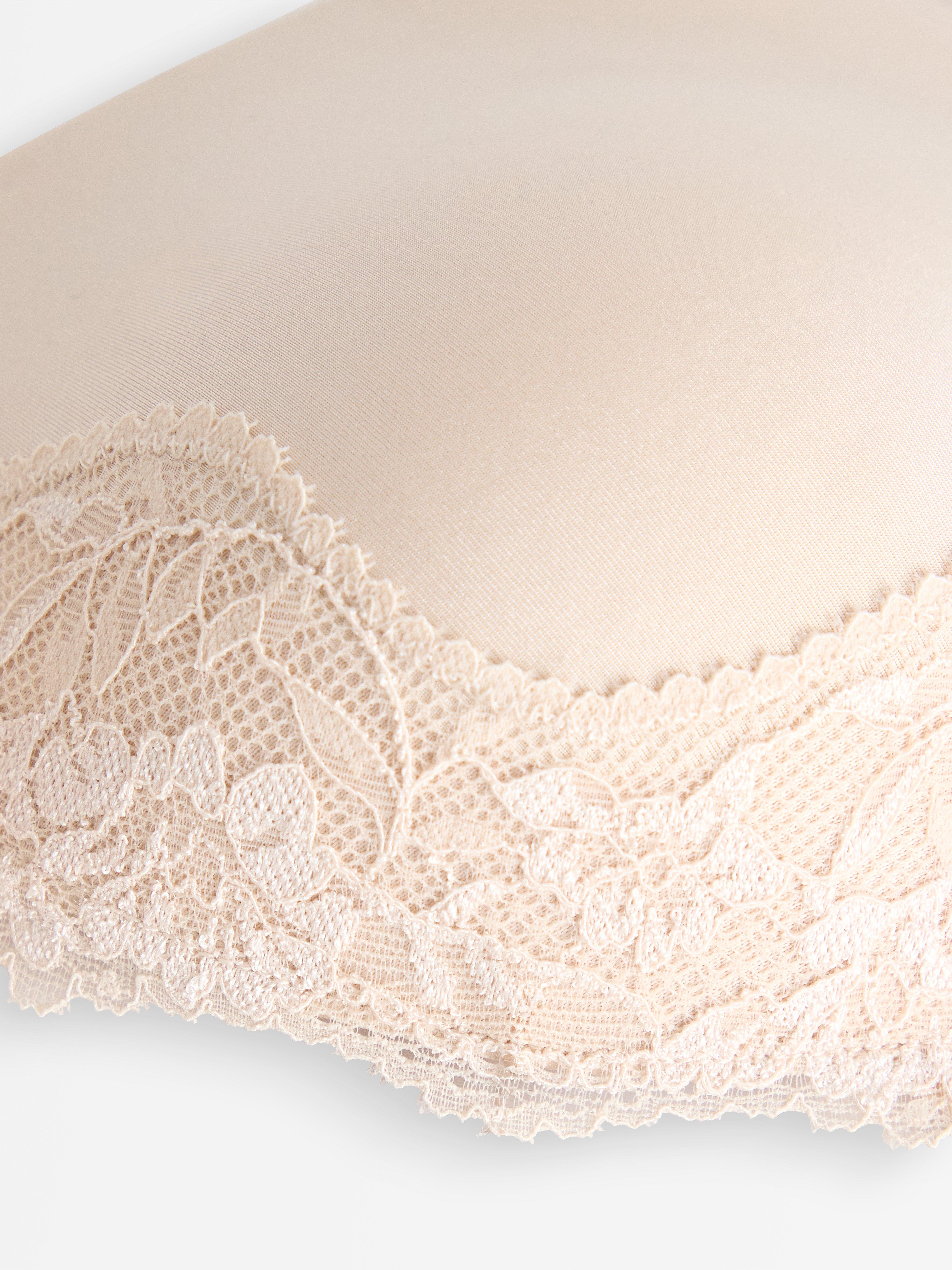 Flora bygellös bh med spetsdetaljer Light Beige