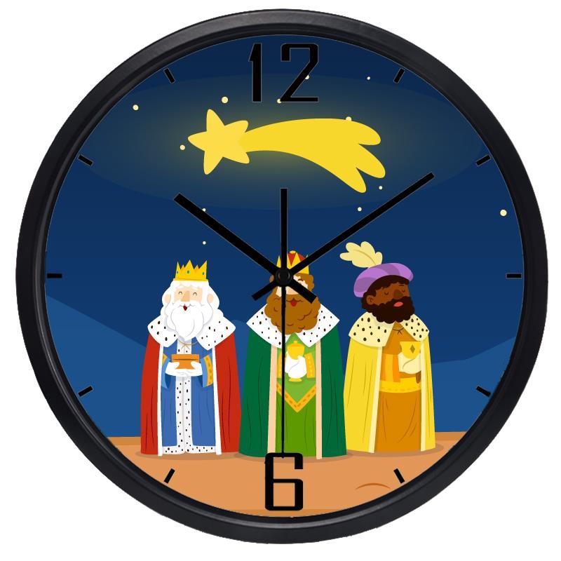 Gloednieuwe, duurzame, artistieke wandklok met sprookjesachtig thema en de Koning van de Nacht voor de kinderkamer. Een schattige klok met een unieke uitstraling.