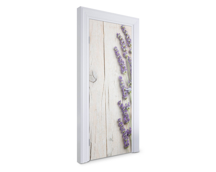 Naklejka na drzwi Lawenda na drewnie 75x205 cm Fototapeta