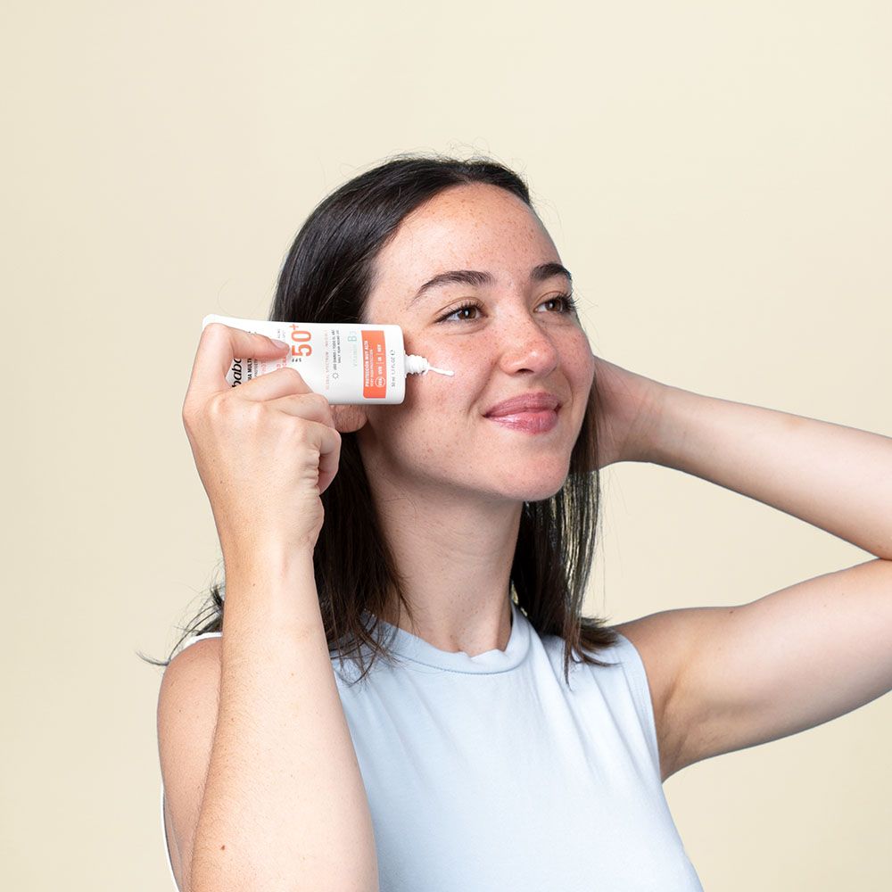 Photoage 360º večnamenska zaščitna krema proti staranju in temnim madežem SPF50 Kreme proti gubam in staranju