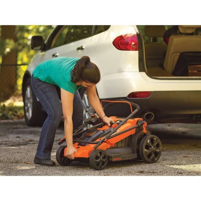 Rasaerba elettrico con filo - BLACK+DECKER - LM2000-QS - 2000W - Larghezza di taglio 48 cm - Funzione mulching, scarico laterale o sacco di raccolta erba da 50 litri