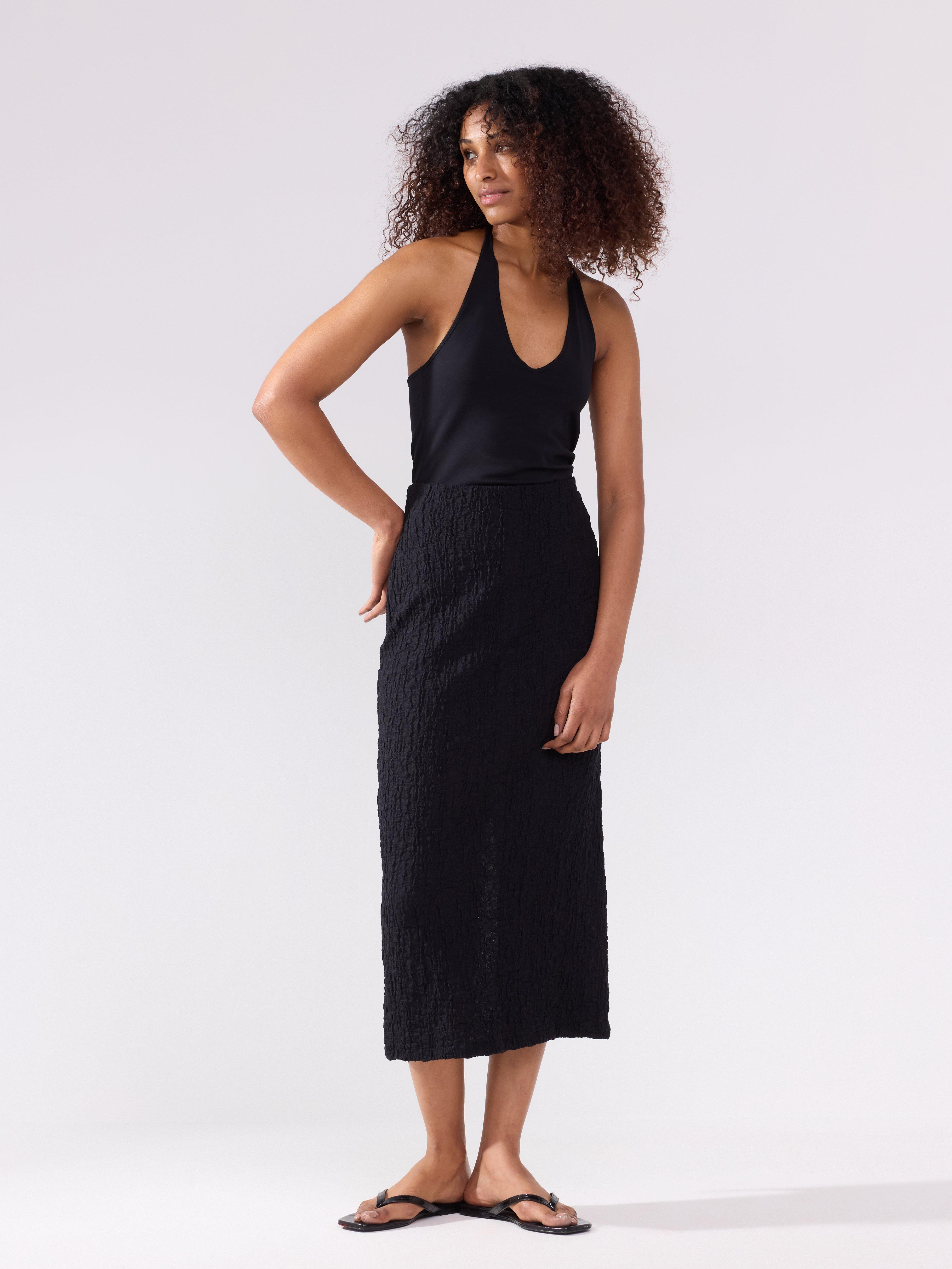 Falda midi de punto negra