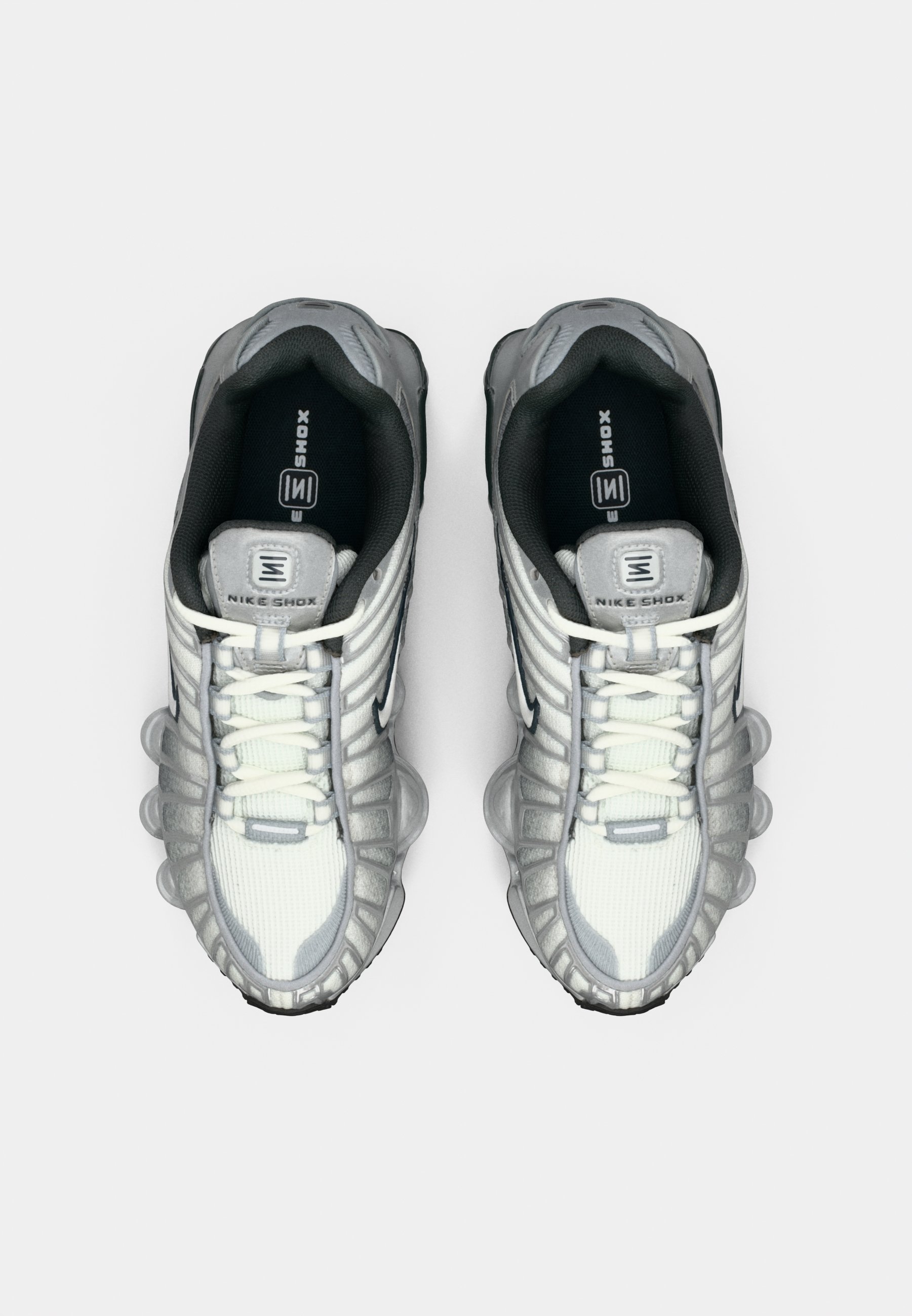 Tênis Nike Sportswear de cano baixo