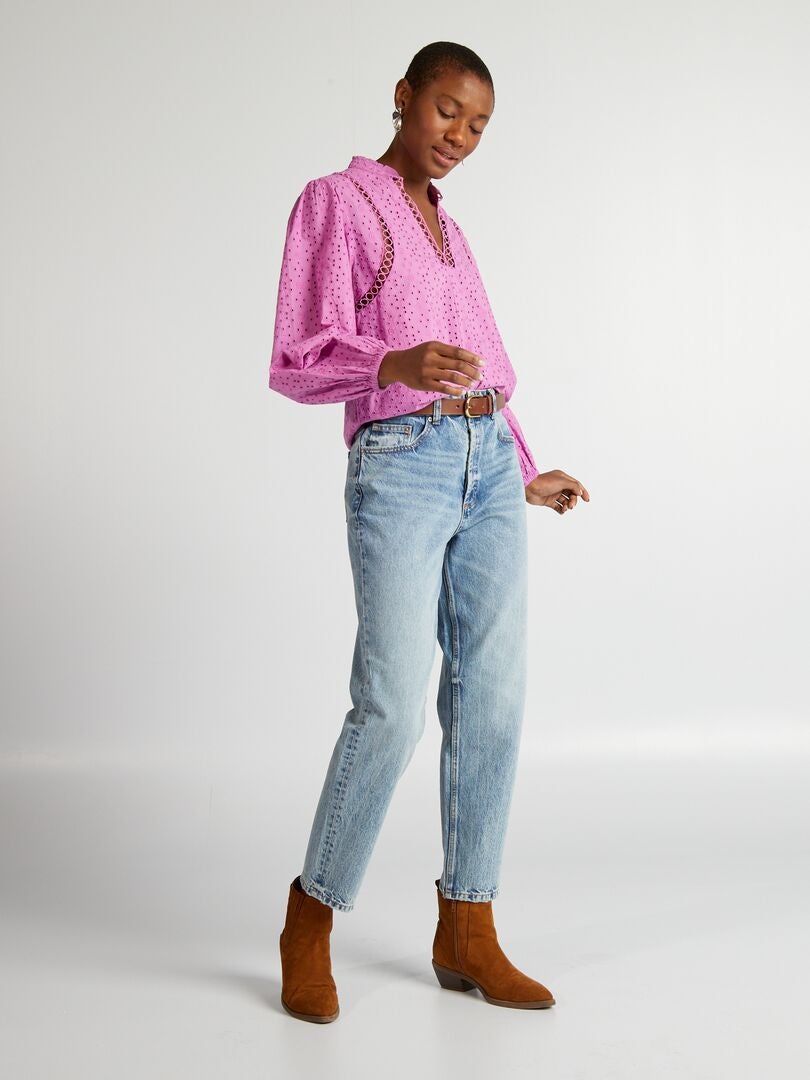 Geborduurde en geperforeerde blouse met V-hals - ROZE