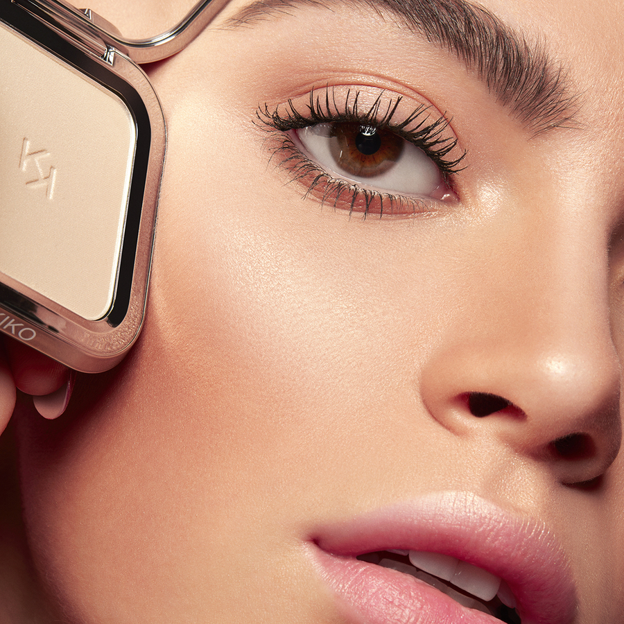 Glow Fusion puderasti highlighter 01 Brilliant Champagne