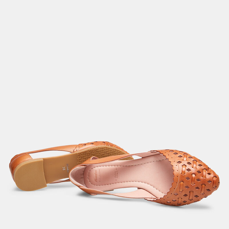 Damballerina i läder
