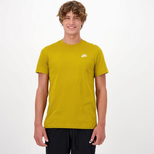  Club Nike