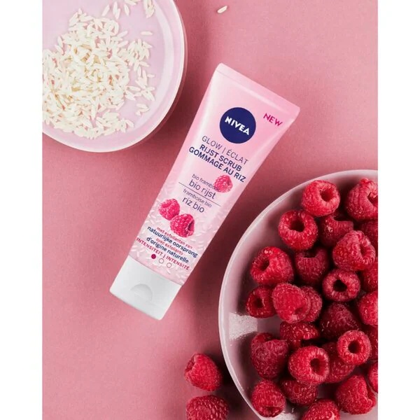NIVEA Glow piling od riže 75 ml - Suha i osjetljiva koža