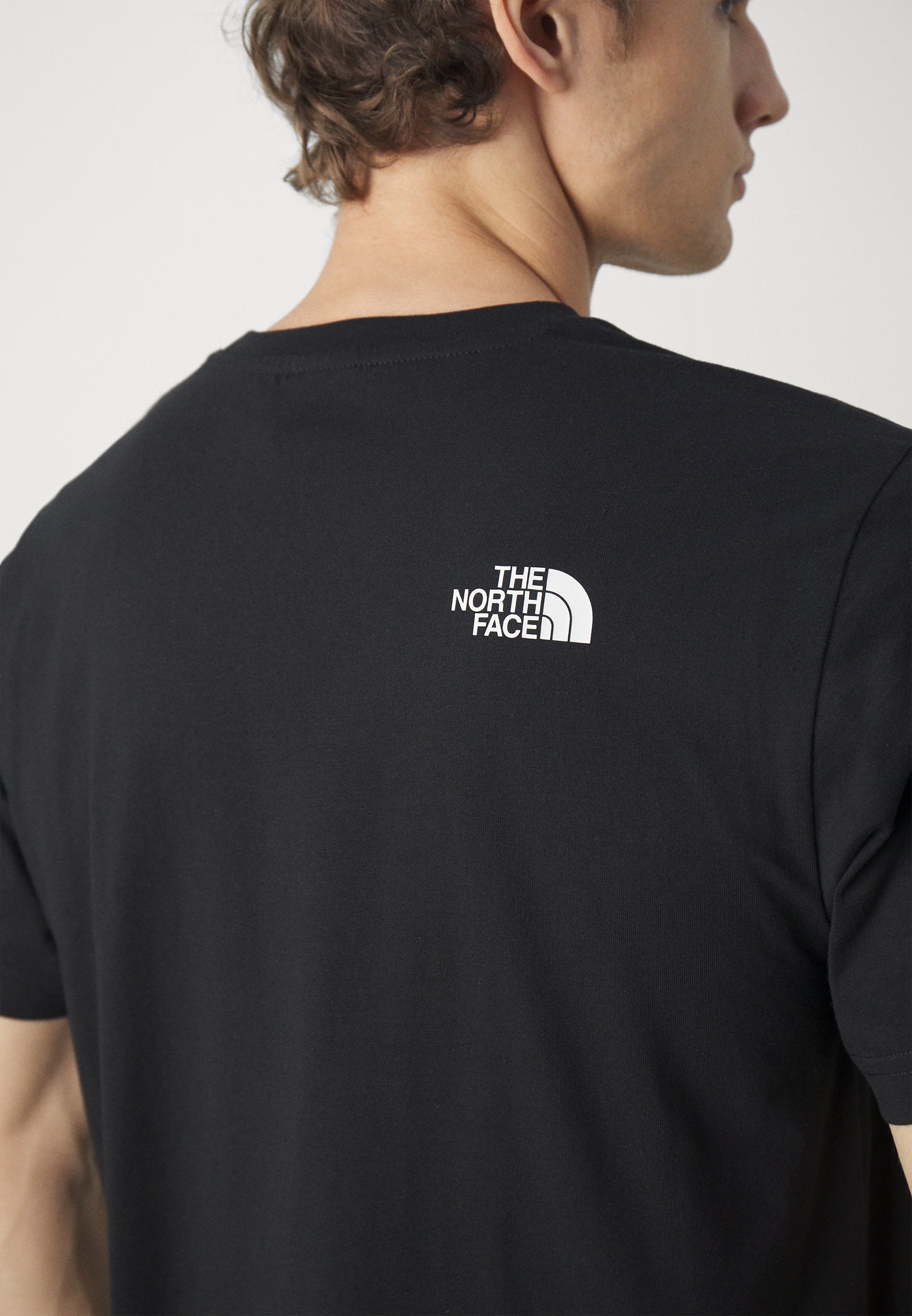 Maglietta sportiva The North Face M SS SIMPLE DOME TEE - nera