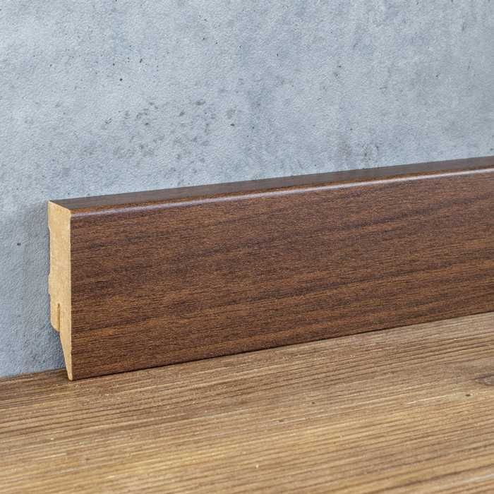 Kosche Plinthe Lecco-39 72930 16 x 58 x 2500 mm Plinthe Plinthe de sol Noyer We