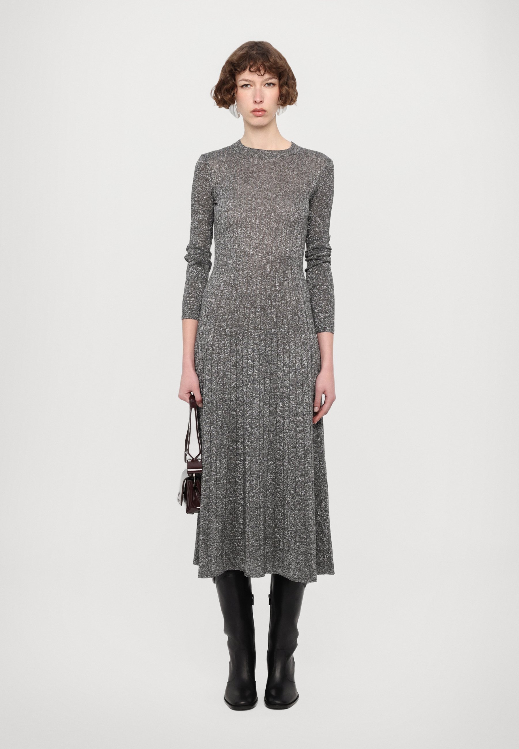 AERON PAVLOVA VIDUTINIO ILGIO SUKNELĖ - Megztinis - audra