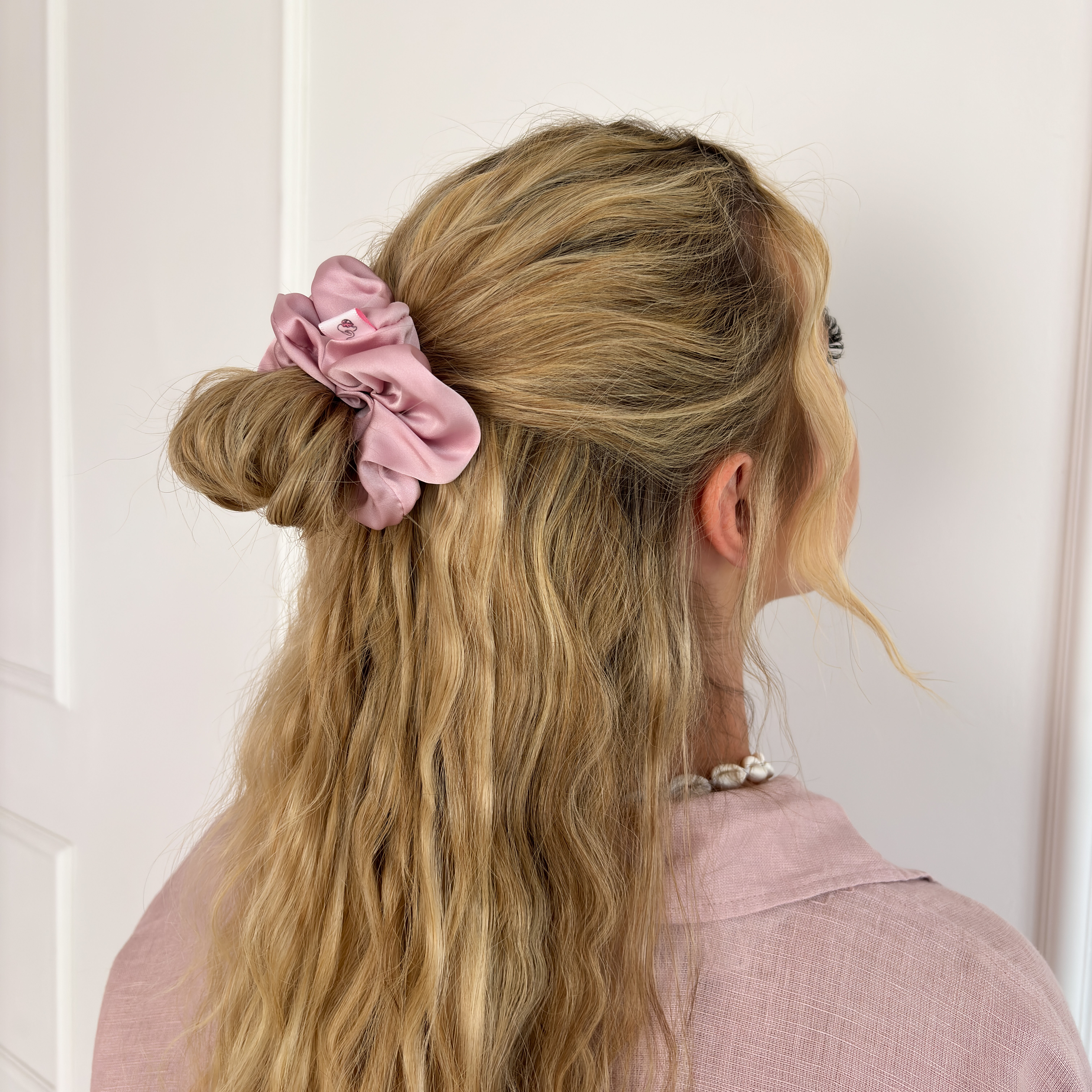Kirjoittanut Danielle Blush Pink
