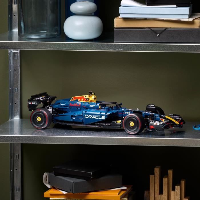 LEGO Technic F1 Oracle Red Bull Racing RB20 - Set di costruzione da collezione per adulti - Include un motore V6 e un cambio