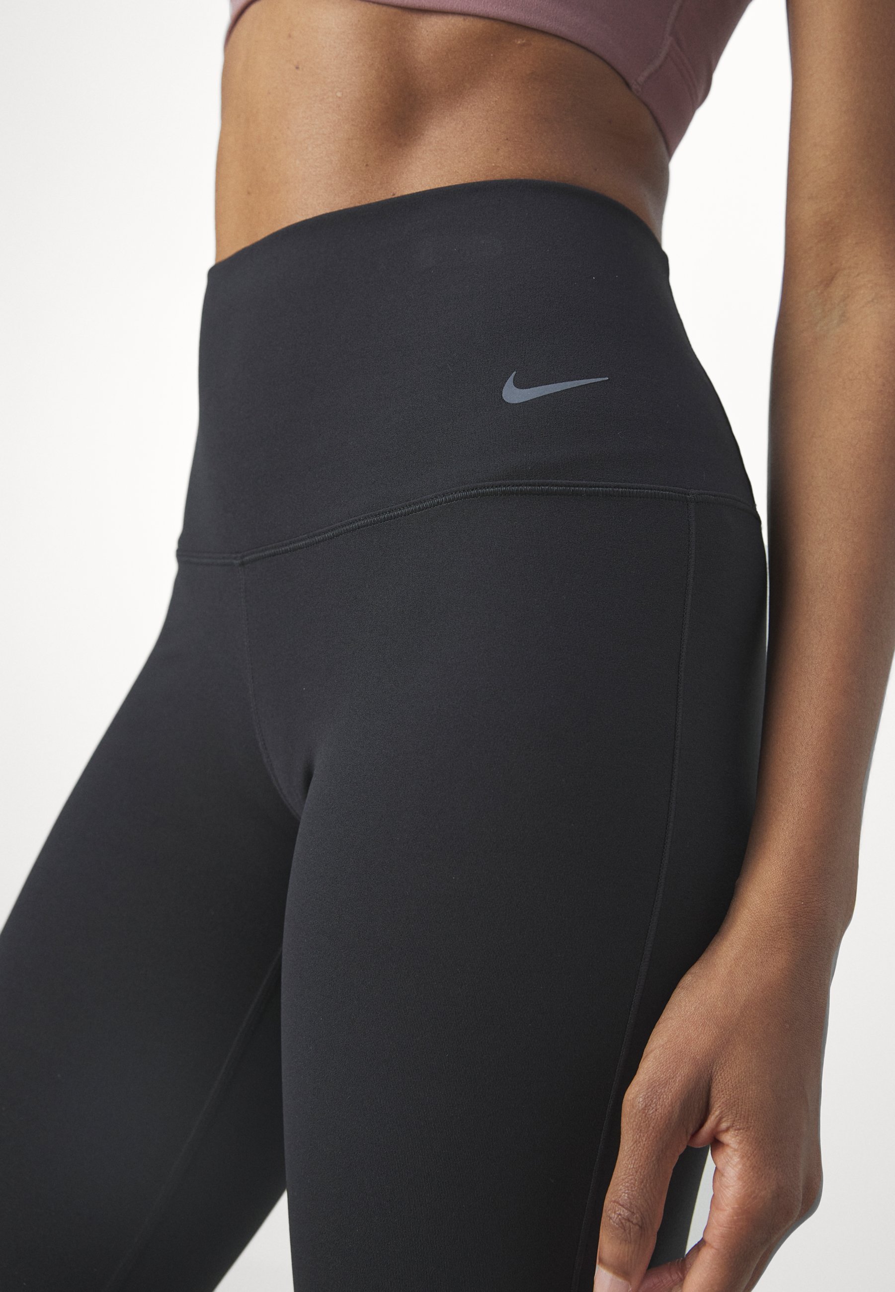 Nike Performance ZENVY FLARE Leggings – Schwarz