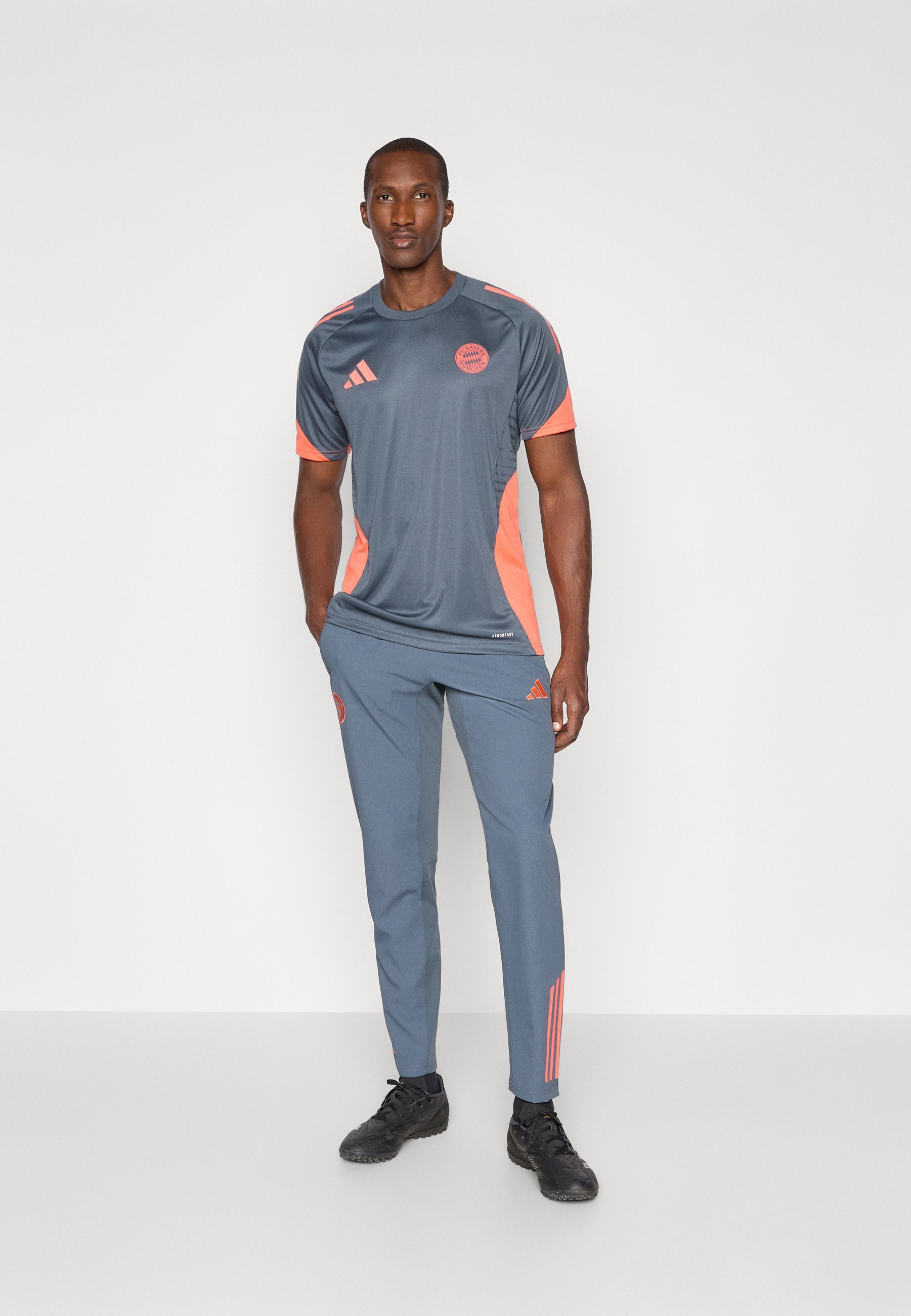 adidas Performance FC BAYERN 2025/2026 TIRO25 COMPETITION PRESENTATION PANTS - Clubwear - bold onix