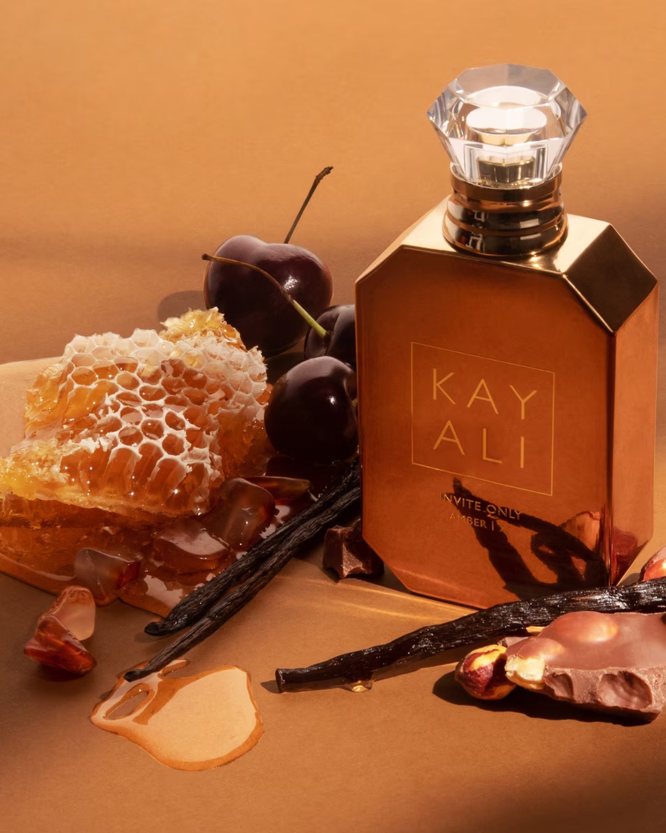 APĂ DE PARFUM INTENSĂ KAYALI INVITE ONLY AMBER 23