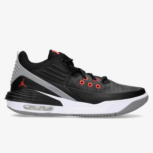 Nike Jordan Max Aura