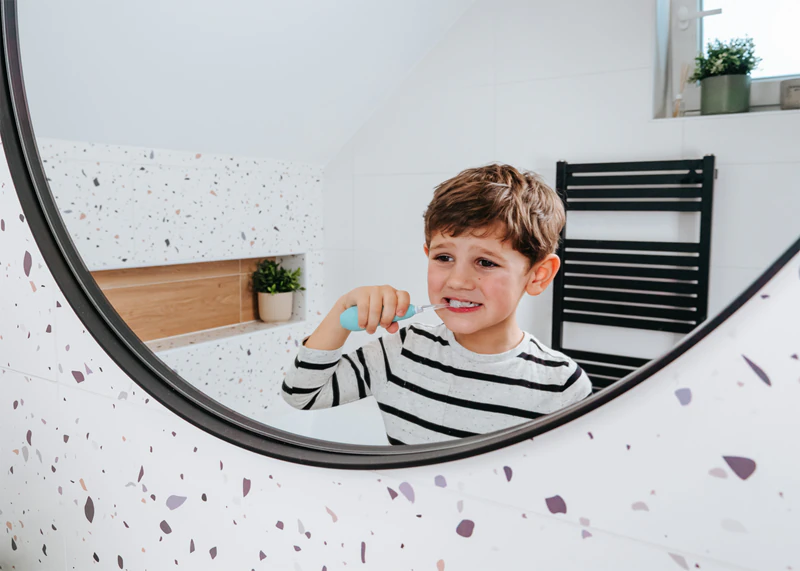 Escova de dentes elétrica sônica Concept Kido Smile ZK3020 para crianças