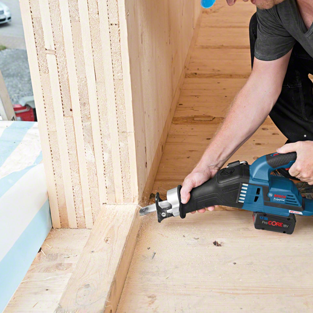 BOSCH 18 V børsteløs bajonettsag, blå, GSA 18 V-32, 0615990M02