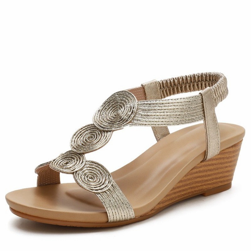 Sandali romani con tacco a falda, perfetti per l'estate, comodi e casual, con tacco medio, in pelle, stile bohémien, disponibili in taglie grandi.