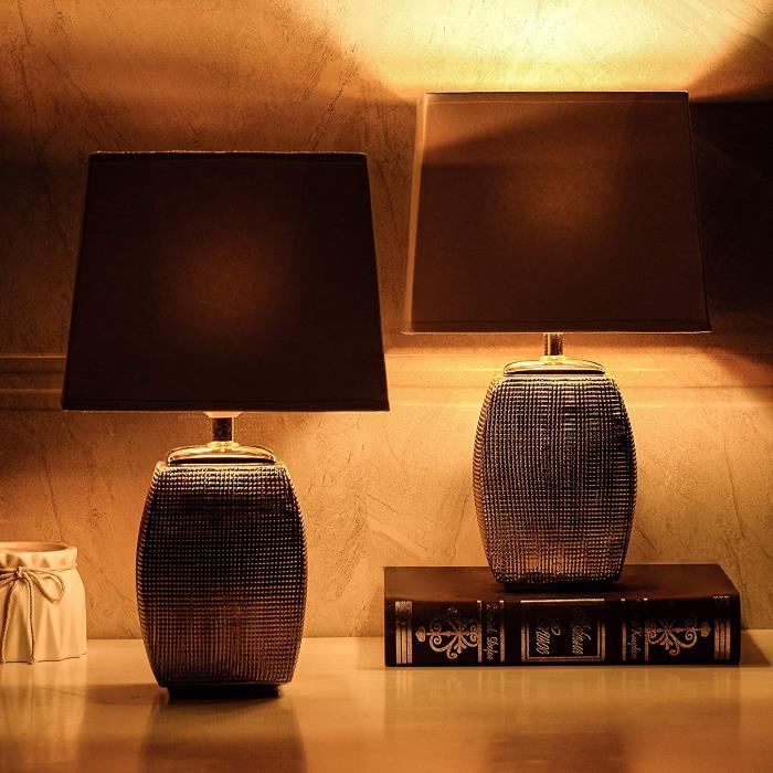 BRUBAKER - Lampe de table/de chevet - Design élégant - Hauteur 38 cm - Pied en Céramique/Doré - Abat-jour en Coton/Blanc