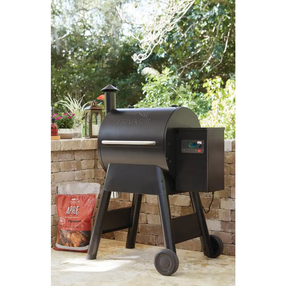 Pro 575 WLAN-Pelletgrill und Smoker in Schwarz