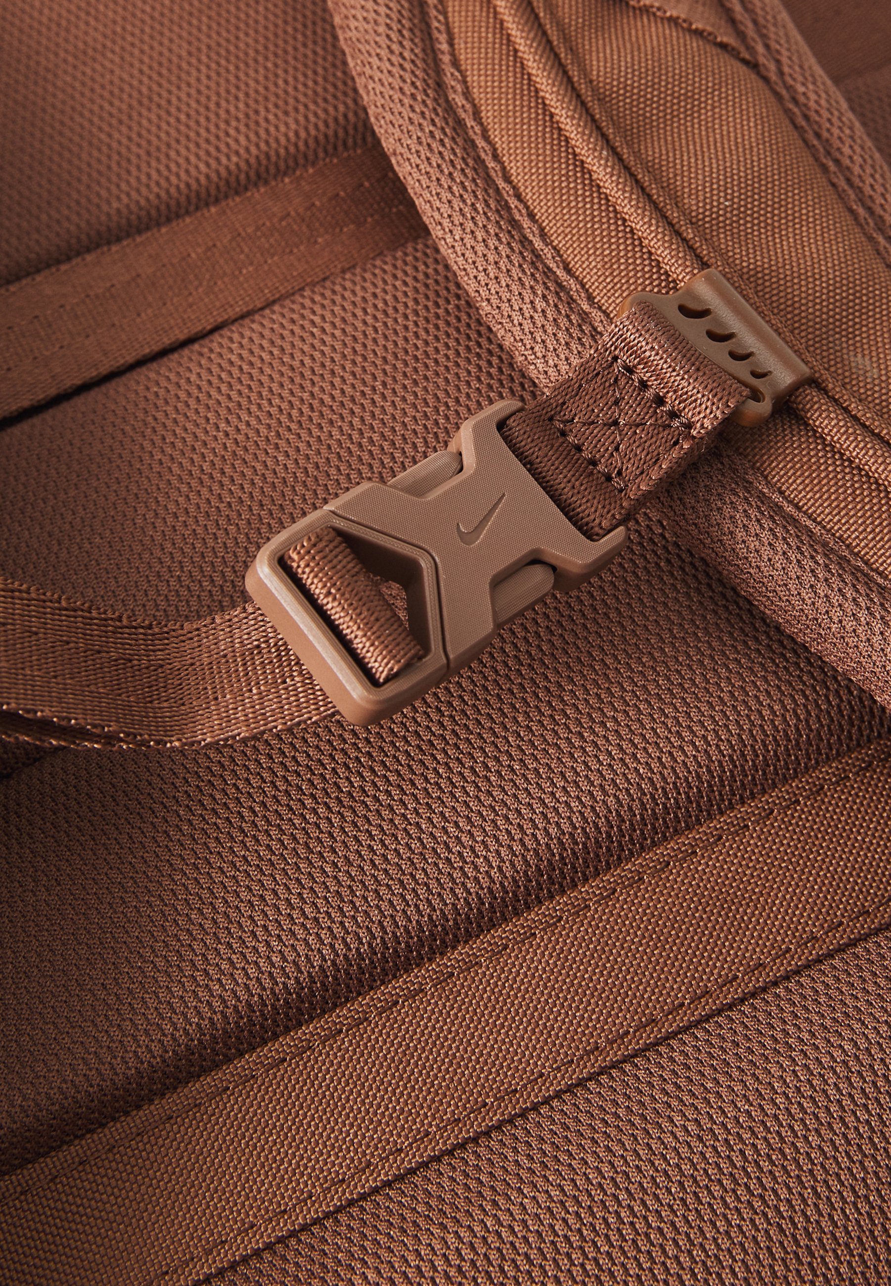 Nike Performance UTILITY POWER - Rugzak - fauna bruin/licht Brits tan