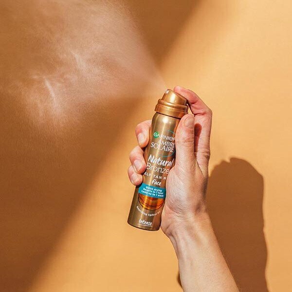 Zestaw bronzerów Garnier Ambre Solaire