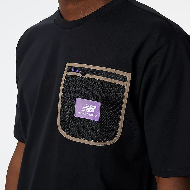 NB AT Herren-T-Shirt mit Tasche – SCHWARZ