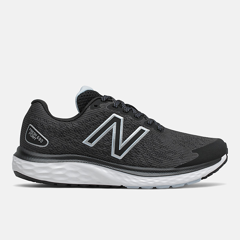 Fresh Foam 680v7 Damenschuhe – Schwarz mit Weiß und reflektierendem UV-Filter