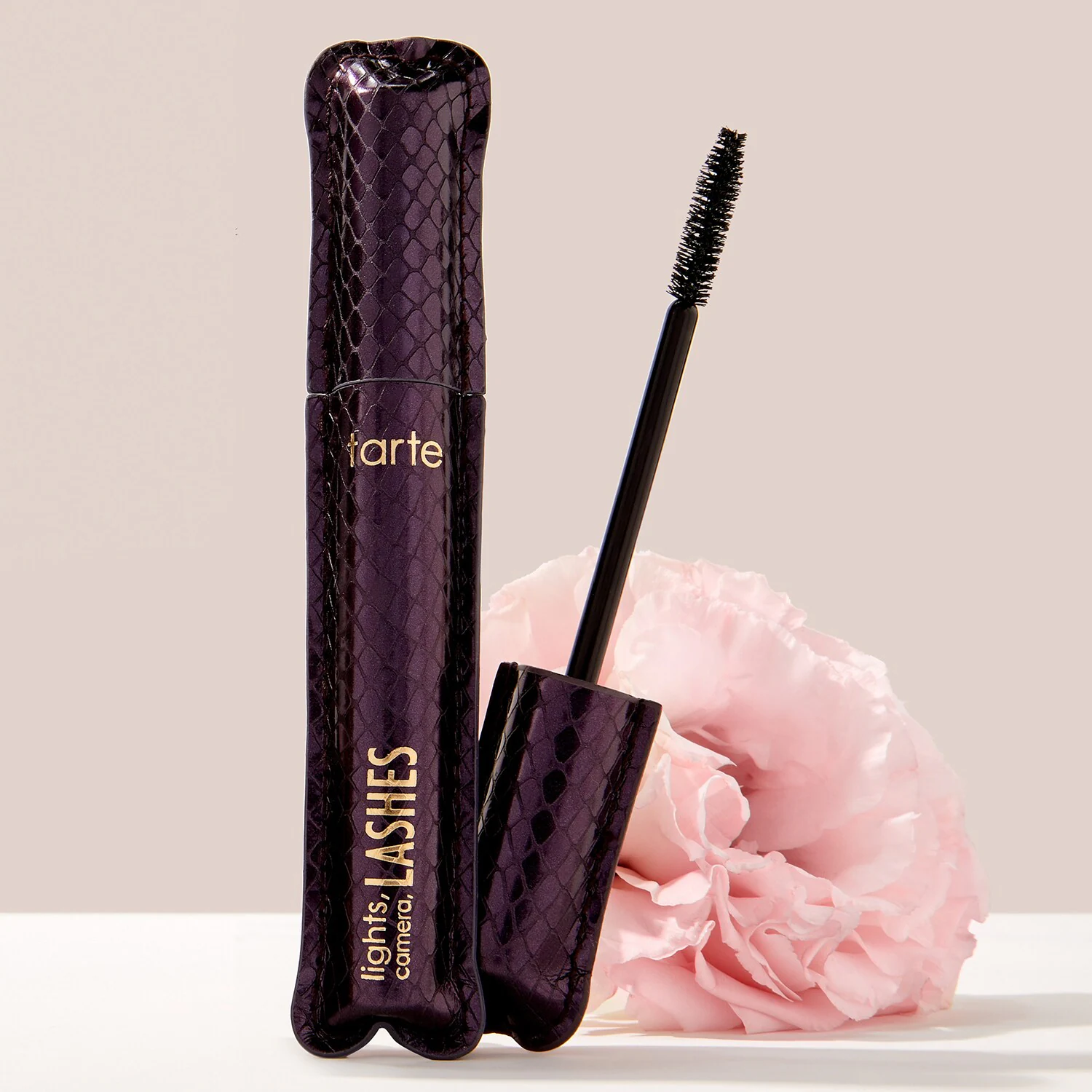 4-in-1: licht, camera, wimpers™ mascara