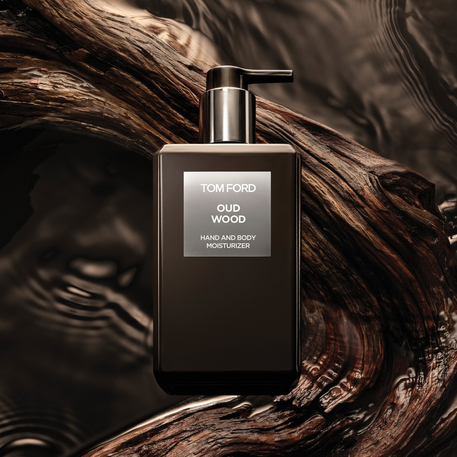TOM FORD krema za telo Private Blend z vonjem oud lesa - 240 ml