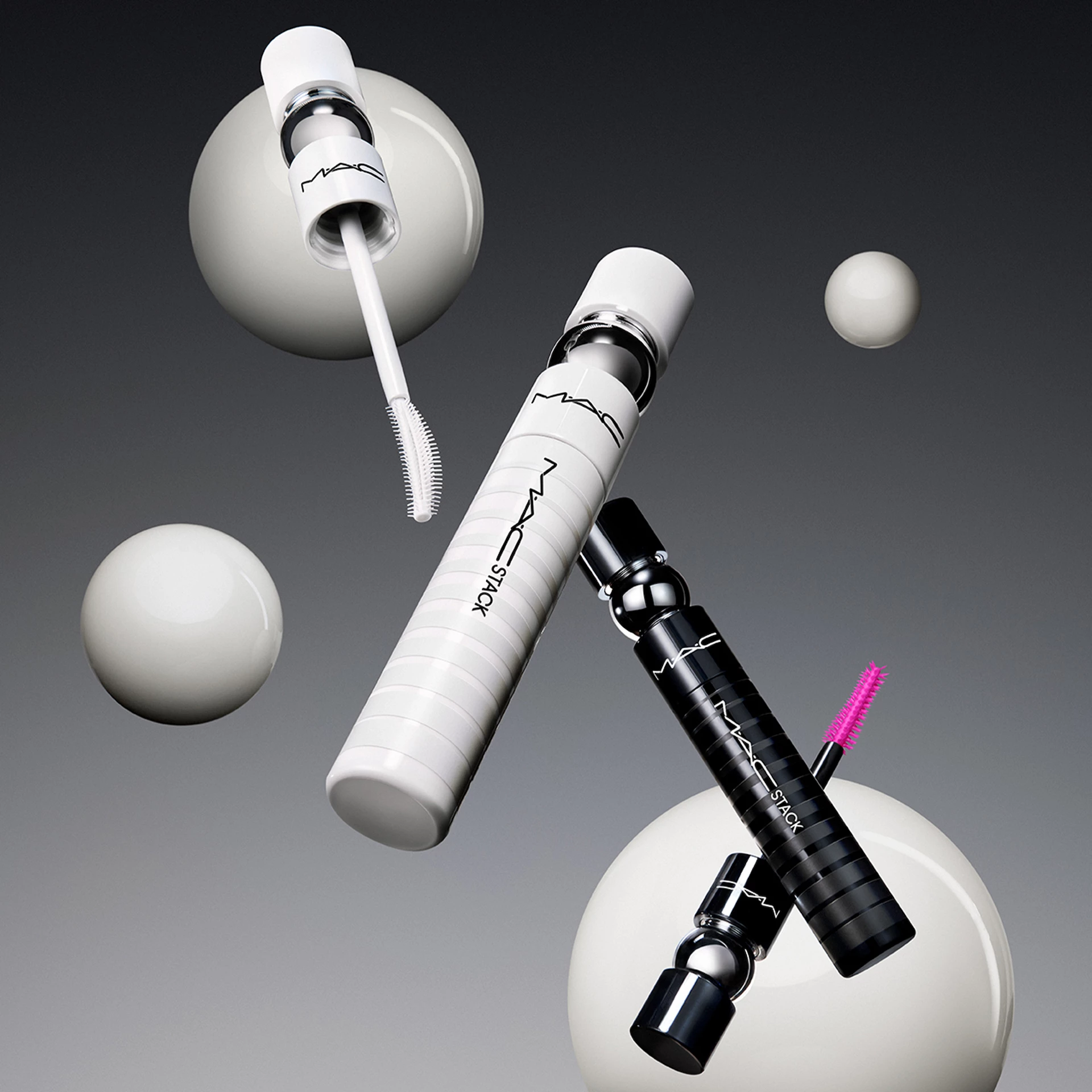 Baza pod makijaż Macstack Legit Lift Lash Primer STRONG STACK - MAC