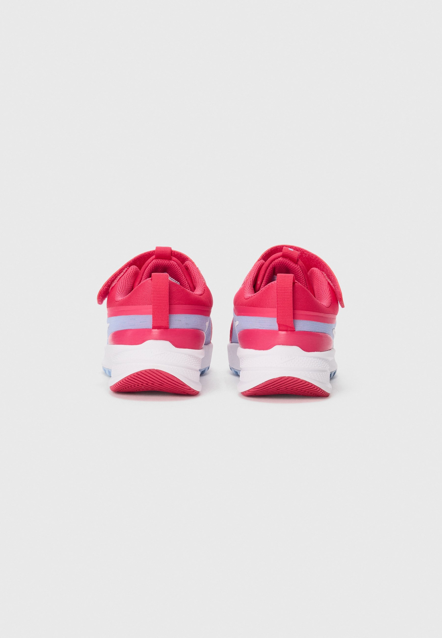 Nike Performance STAR RUNNER 5 UNISEX - Hardloopschoenen voor op de weg - lichtroze/wit aluminium