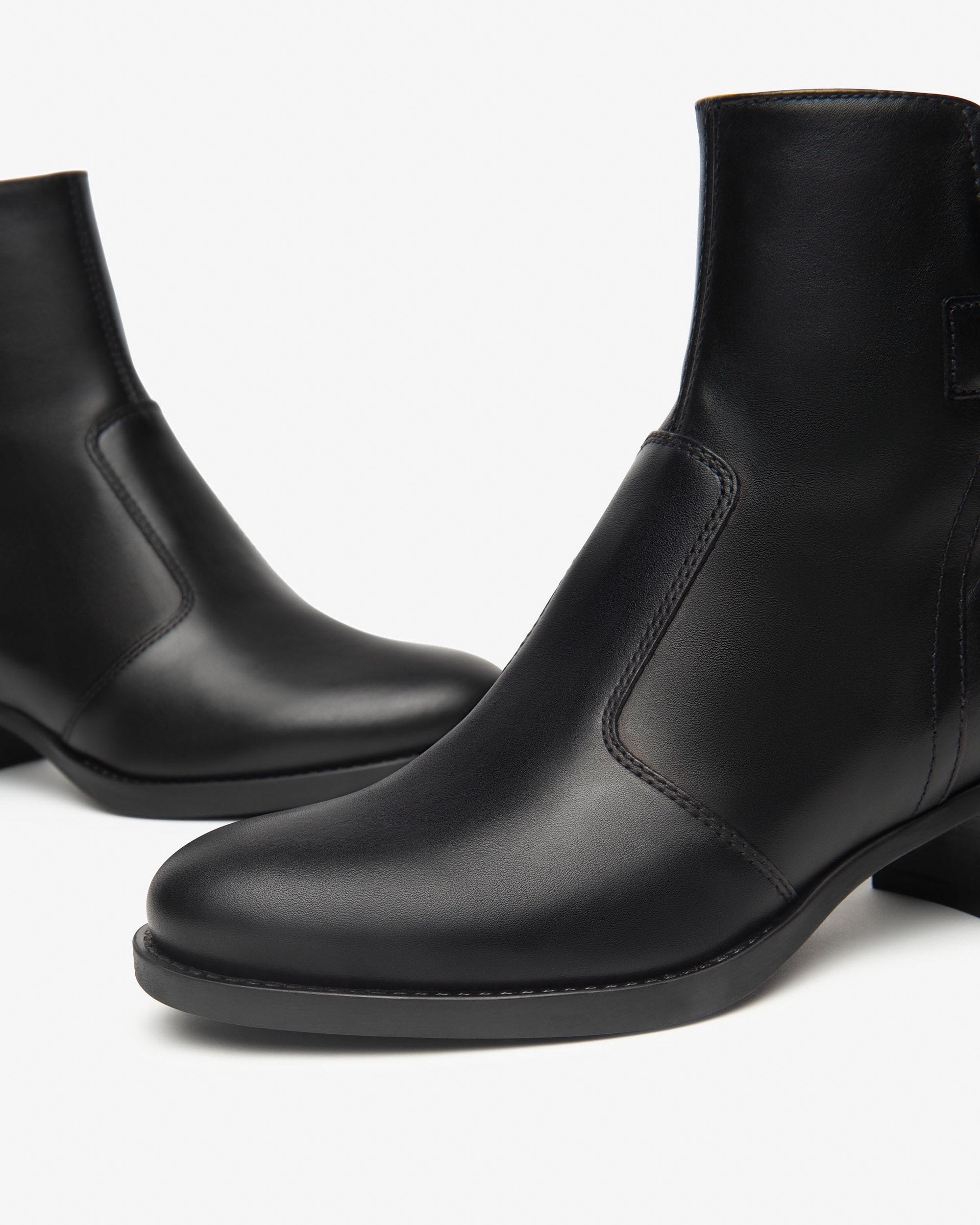  Damen-Ankle-Boots aus Leder