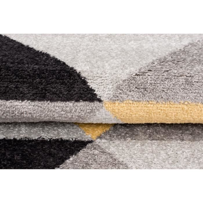 TAPISO Tapis Salon Poils Ras LAZUR Noir Jaune Gris Triangles Polypropylène Intérieur 180x260 cm