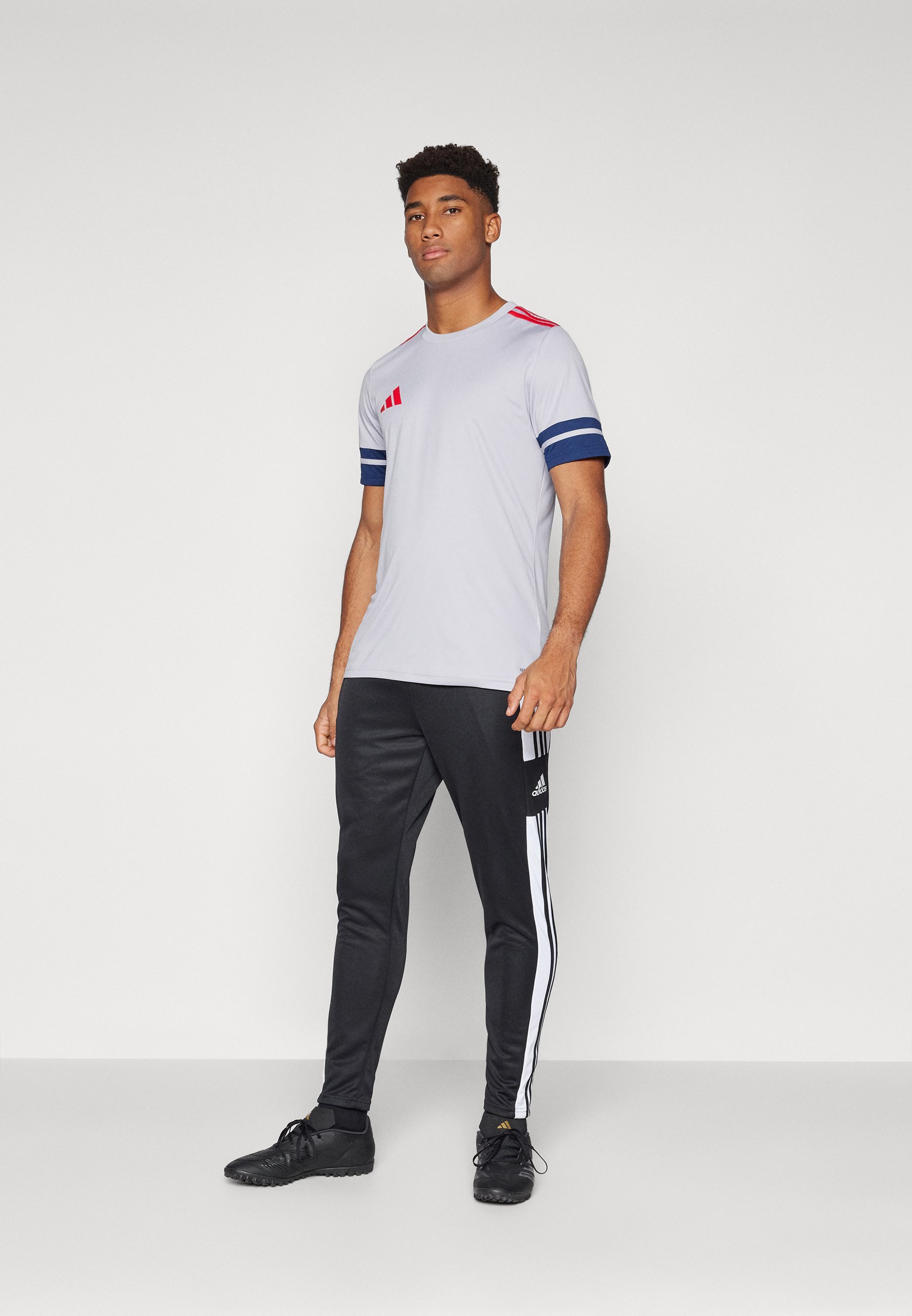adidas Performance SQUADRA25 JERSEY MET KORTE MOUWEN - Sport T-shirt - Glory Grey/Team Navy Blue/Pure Ruby