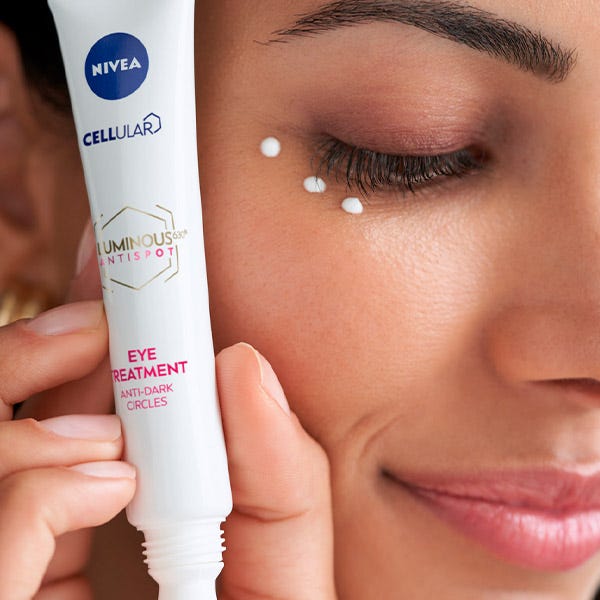 Luminous 630 -silmänympärysvoide tummille läiskille | 15 ml