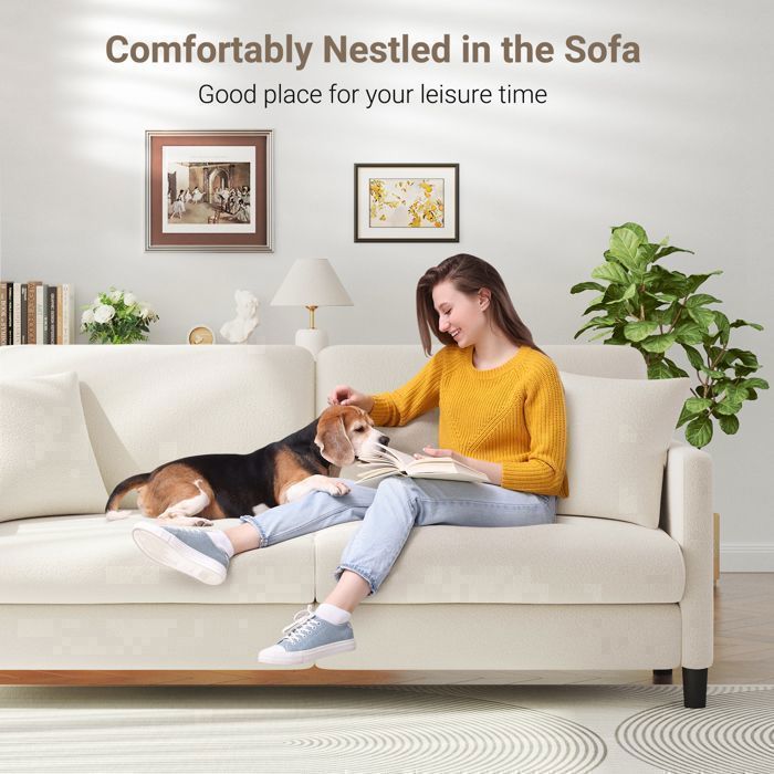 Sofá de tres plazas de terciopelo Teddy color beige para salón, sofá moderno escandinavo con tres cojines, patas de madera, 193 × 78 × 85 cm.