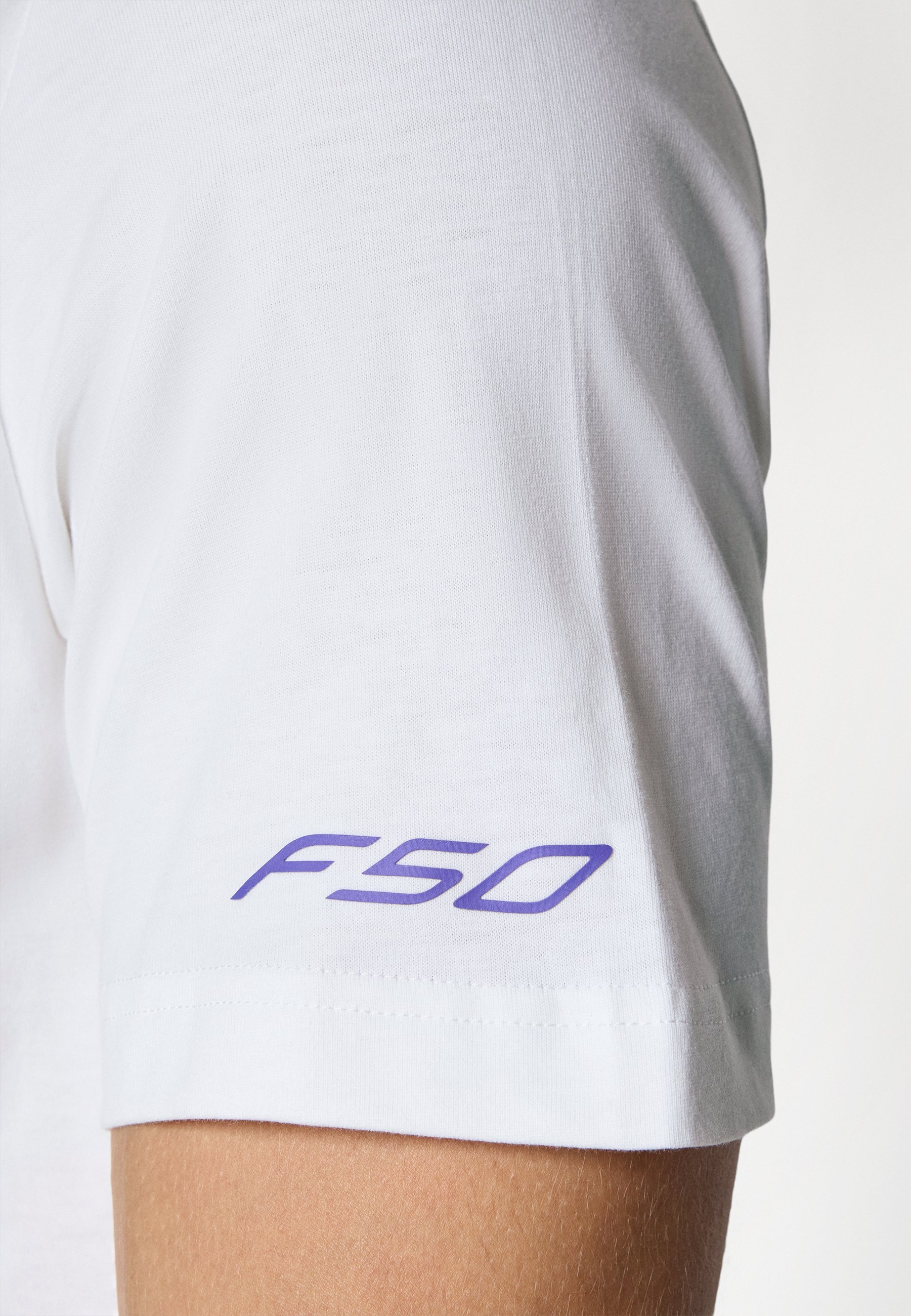 adidas Performance F50 GRAPHIC T-SHIRT - T-shirt met print - wit