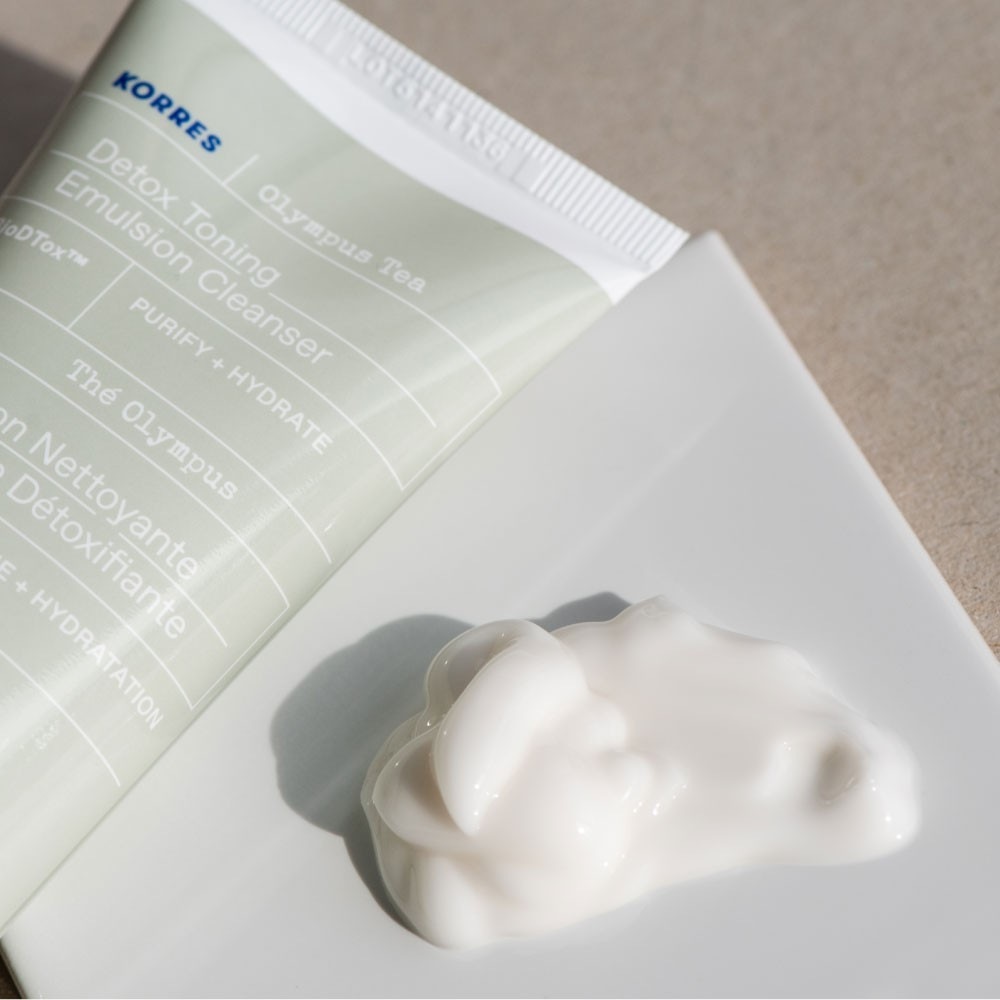 KORRES Emulsion Nettoyante Detoxifiante Thé Olympus