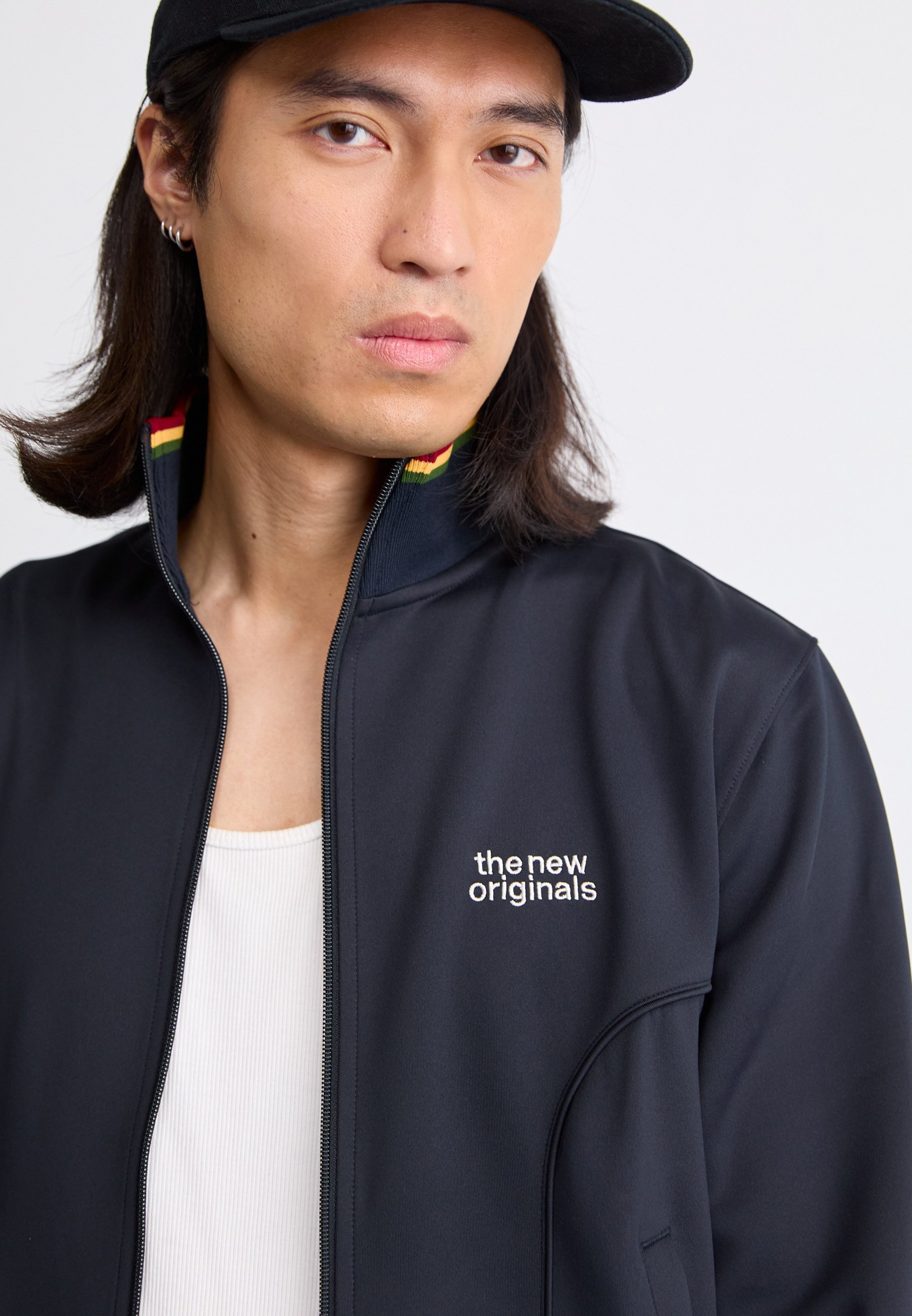 EMBLEM TRACK JACKET - Tréninková bunda - navy/pan africa