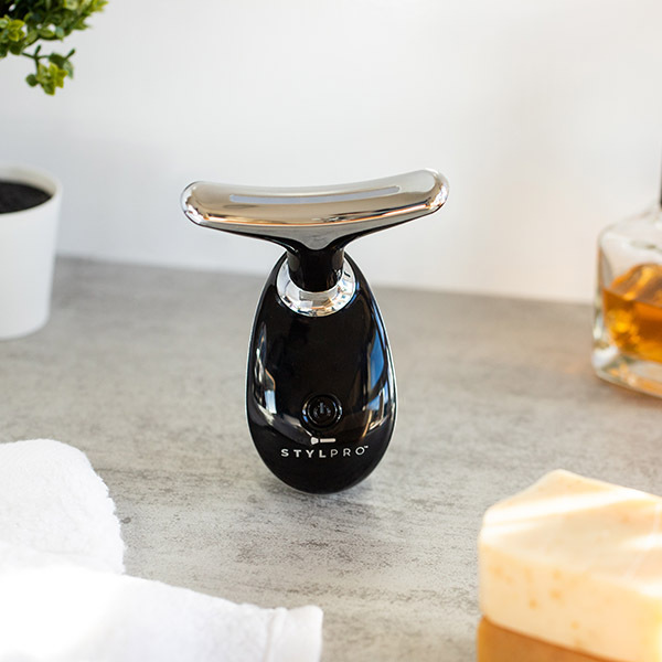 STYLPRO Fantastisk fastere hals og glattere