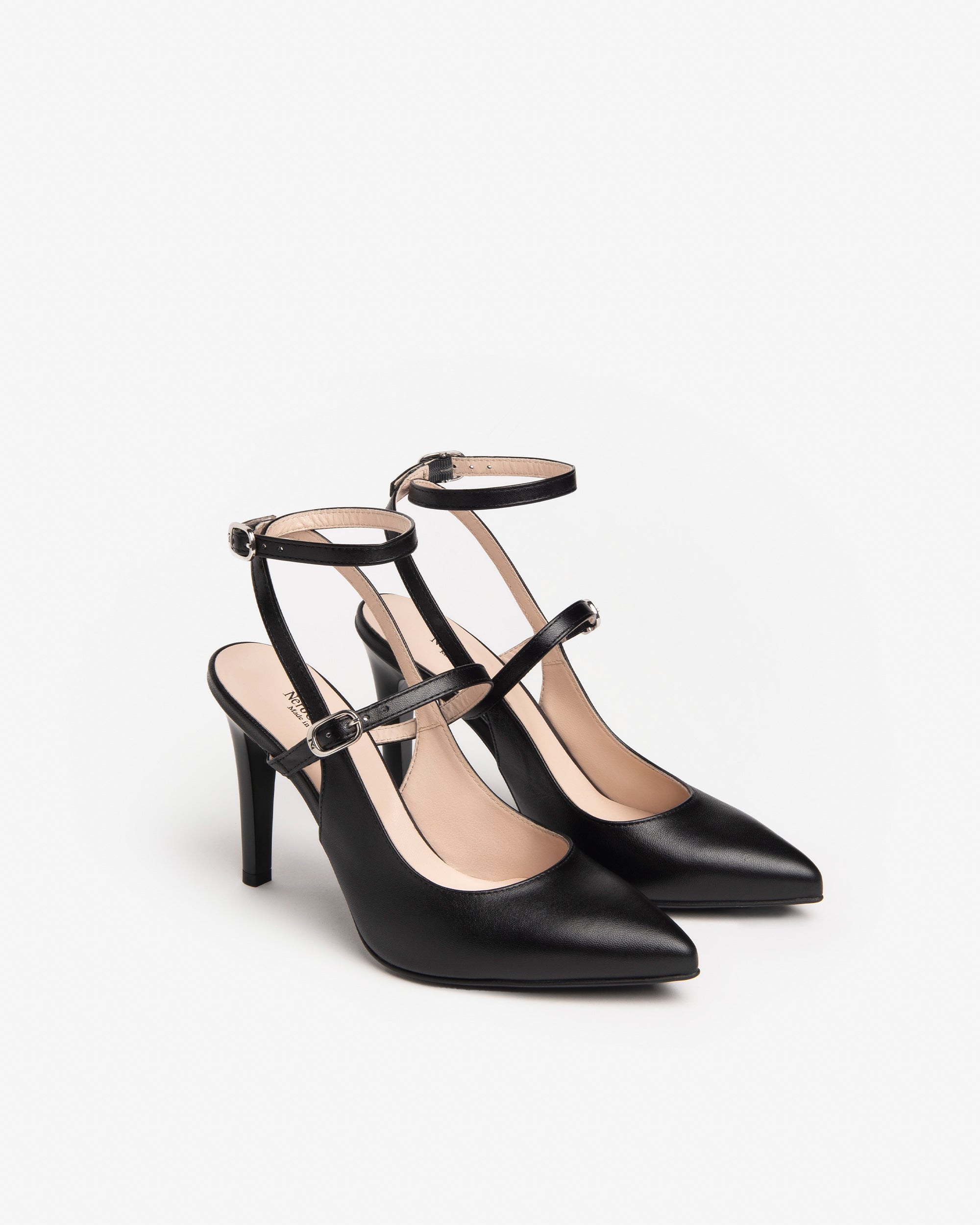  Damen-Pumps aus Leder