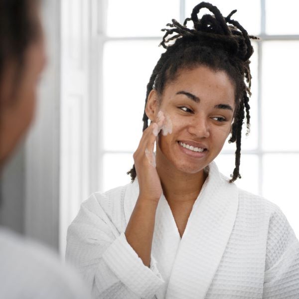Clear Skin Days -hoitopaketti kuivalle iholle ja epäpuhtauksille