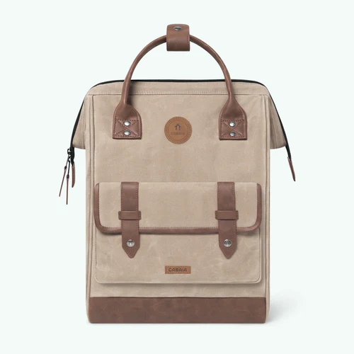Cabaia Adventurer Medium Rucksack mit beiger Klappe