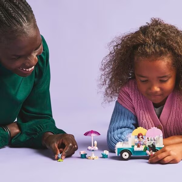 LEGO Friends 42644 Hartleiko miesto ledų sunkvežimis